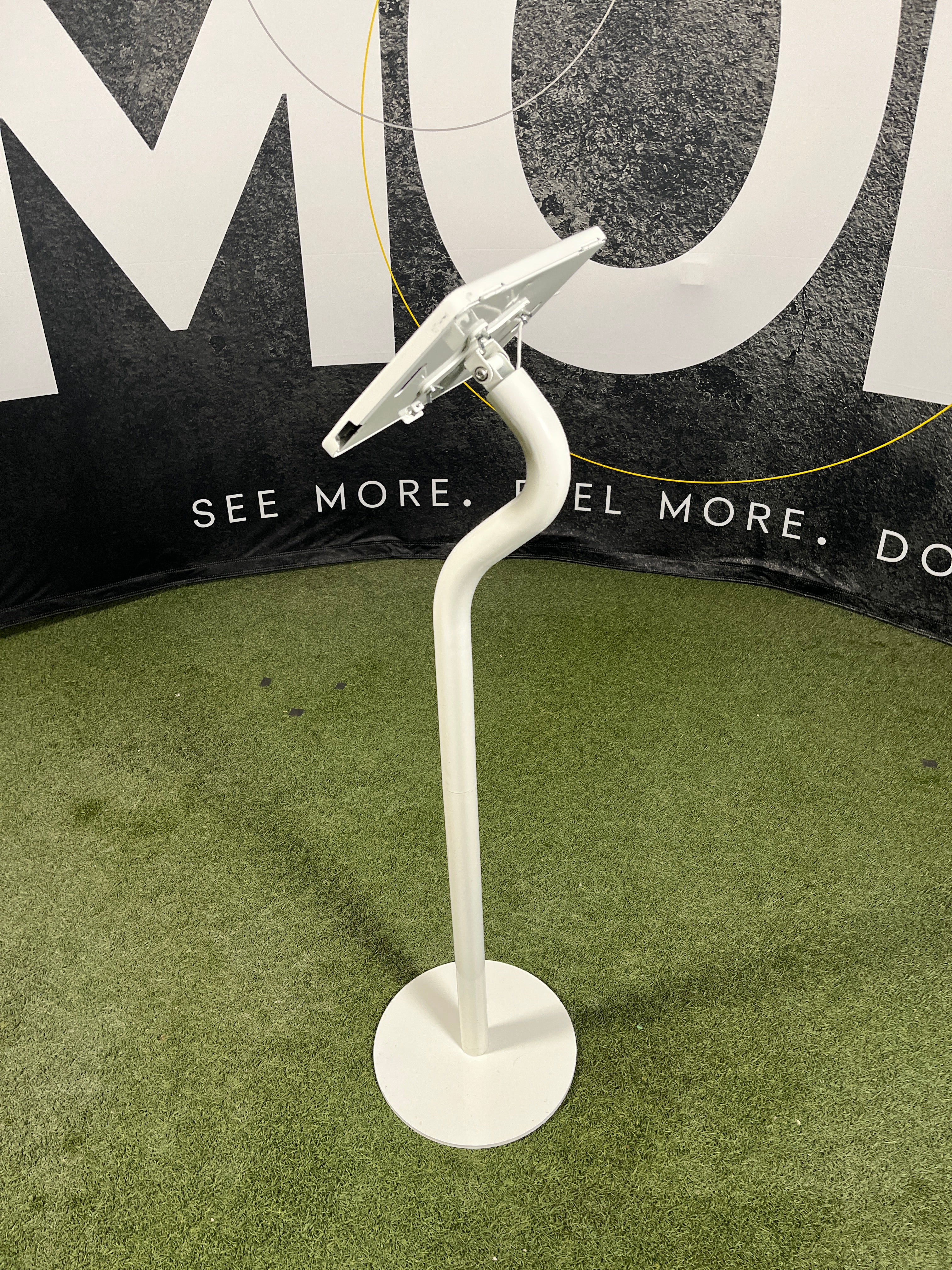 iPad Sharing station - (1) stand + Foam