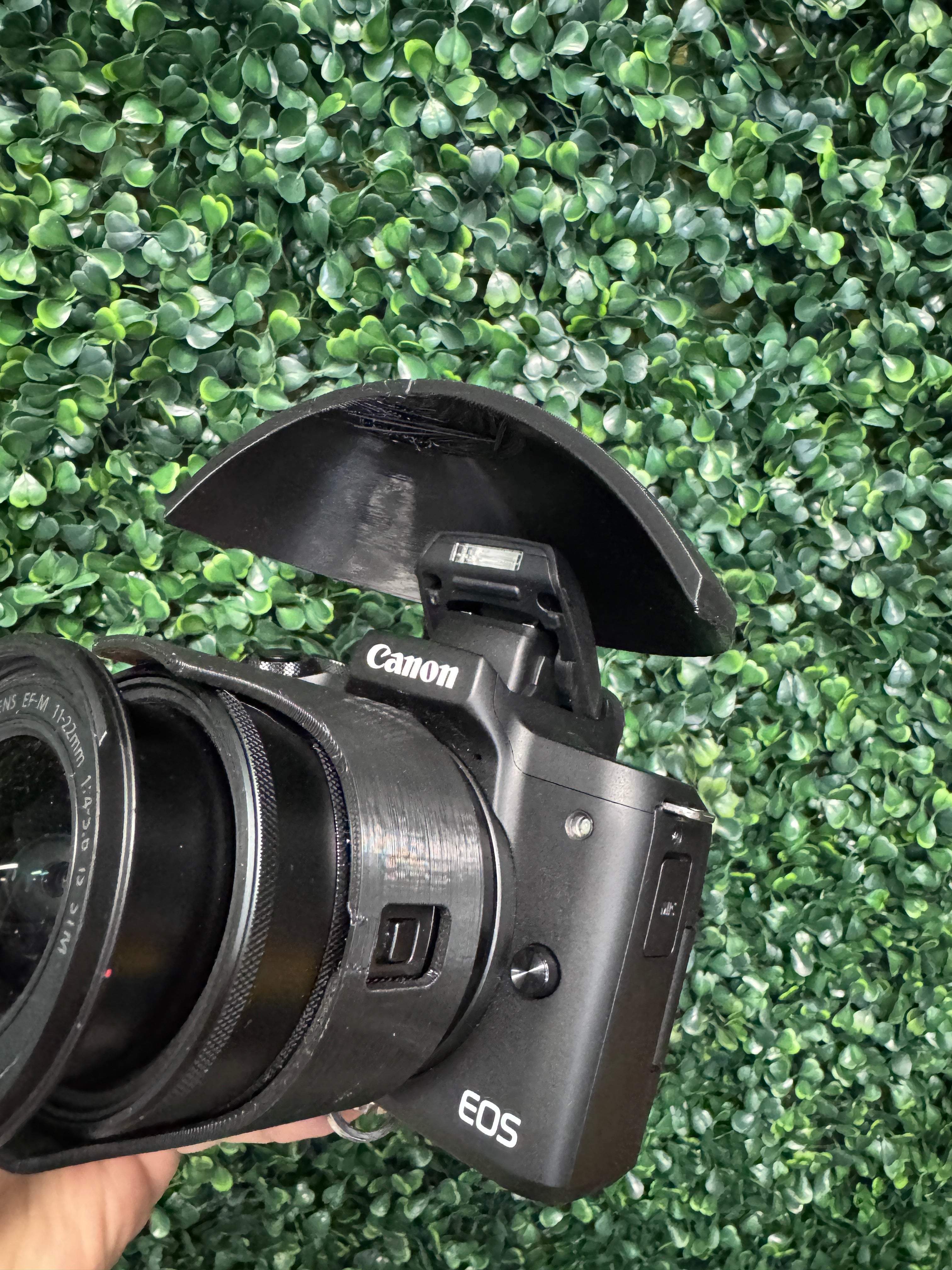 Cruise Roamer M - flash cover for camera shoe mount