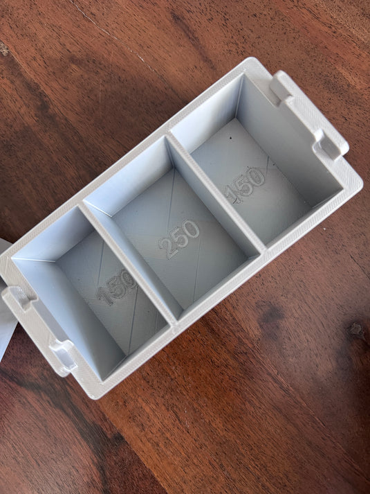 Magnent organizational case fro Mylar, metal/black backing