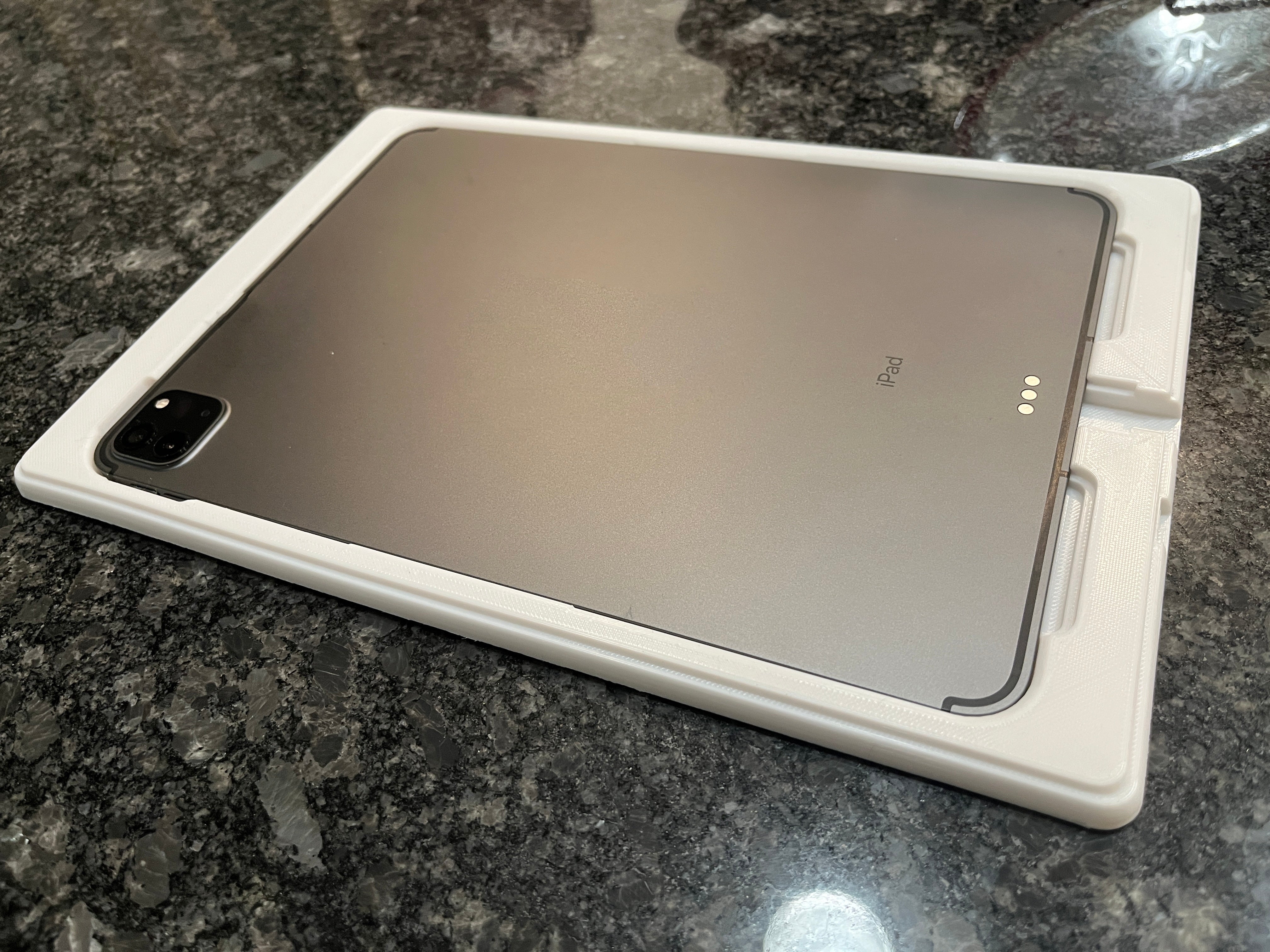 ILLREGULAR - Surface Pro to iPad Pro insert - (iPad Pro Portrait cam 2023 and older)